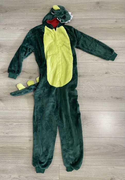 Костюм карнавальний, кігурумі, піжама. Ведмідь, футболіст.