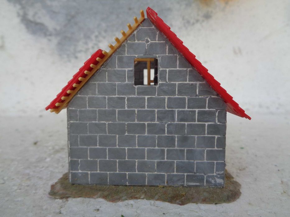 1:87 Faller Moradia em construção