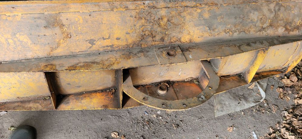 ЛОПАТА ОТВАЛ ширина 1.8 м . гідравліка в комплекті