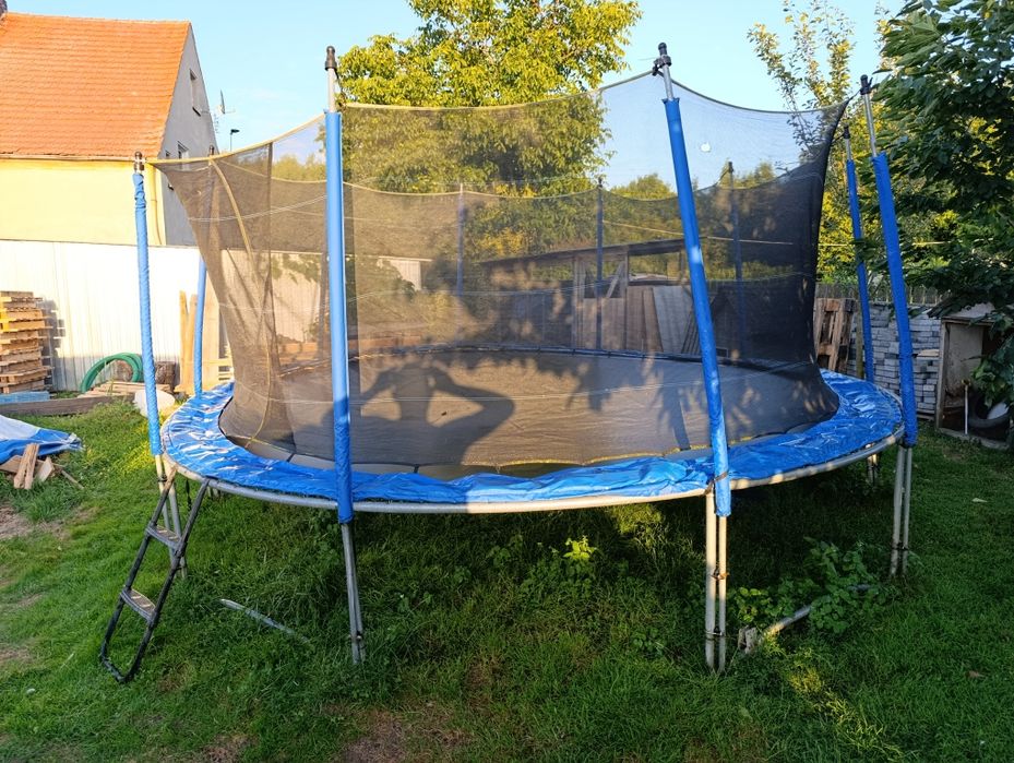 Trampolina  ogrodowa