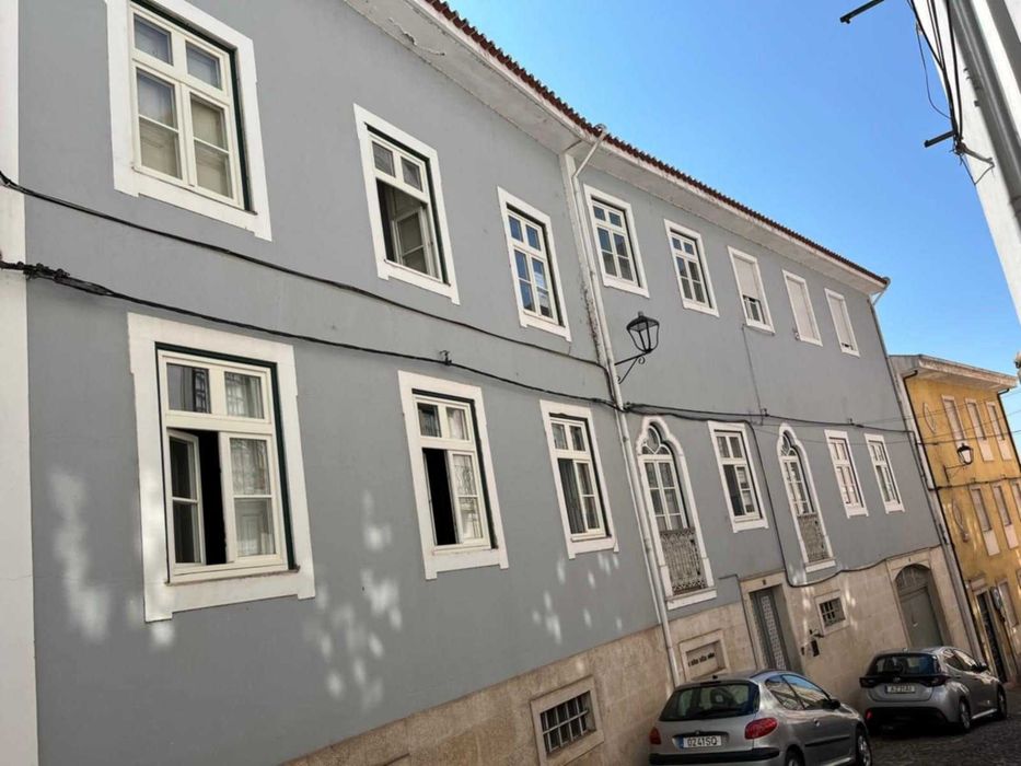 Quartos mobilados para Estudantes | Vista Rio Mondego | 5 min a pé do polo 1 da Universidade de Coimbra (alta) | De 230 a 295 euros + 80 despesas €
