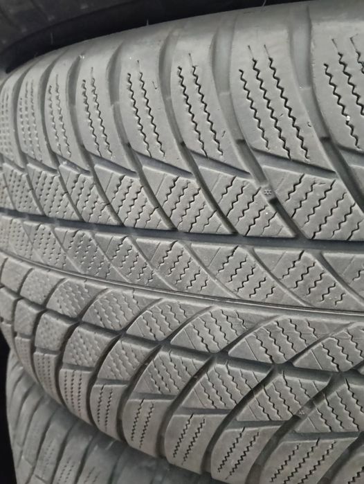 Opony zimowe Bridgestone Blizzak LM0011 gr. 6 mm