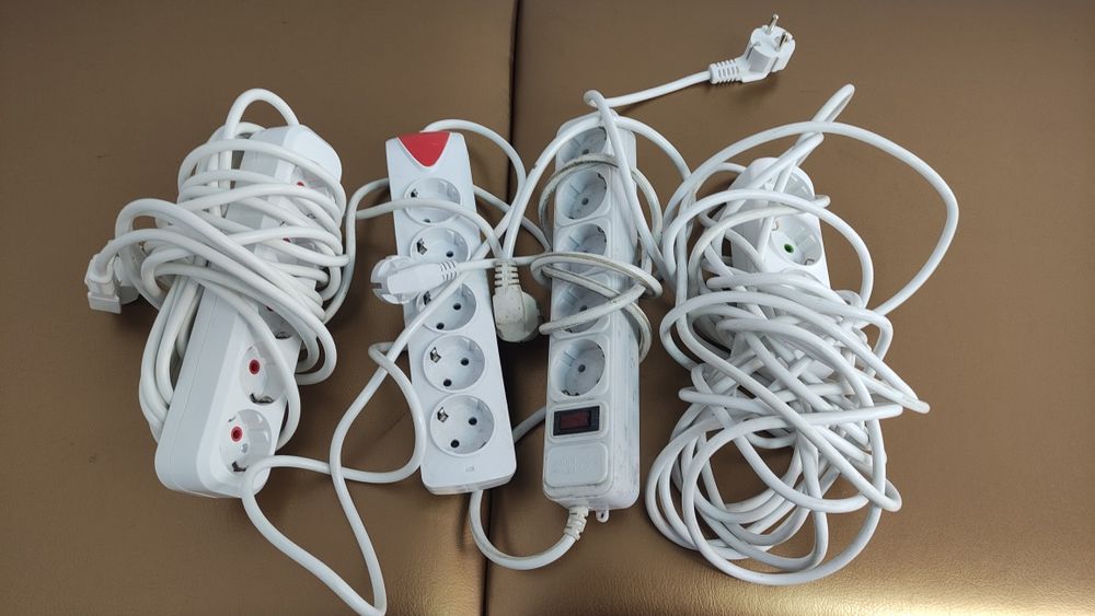 Продам меблі для студії краси