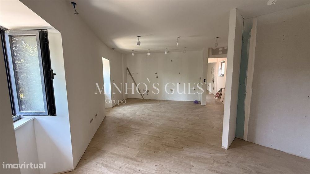 Apartamento T0 totalmente remodelado próximo da UNIVERSIDADE DO MINHO