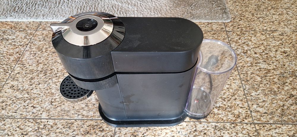 Vendo máquina café nespresso