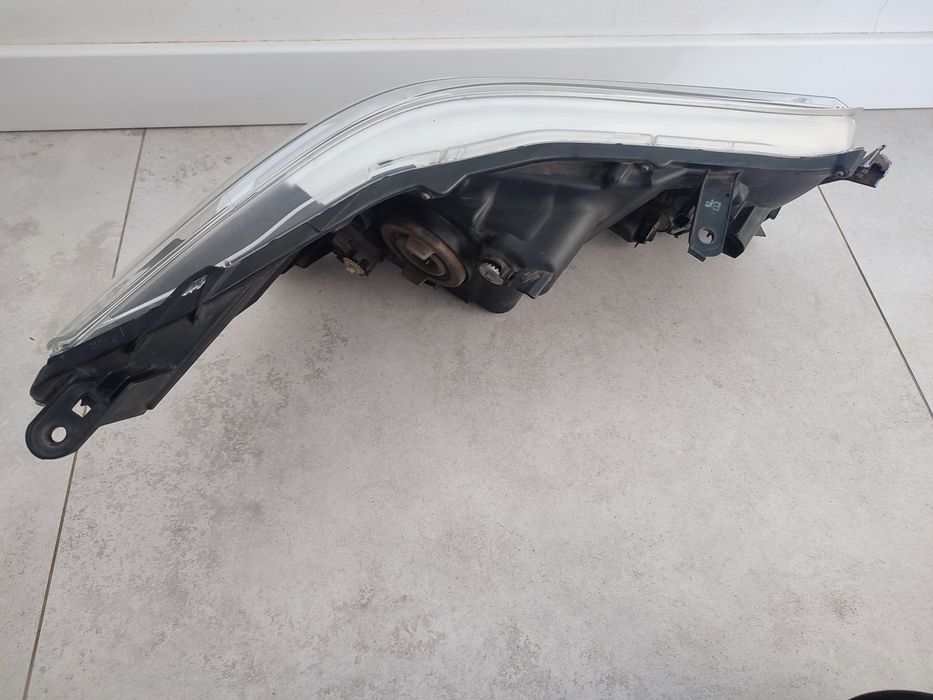Lampa Reflektor Lewy Przód Toyota Hilux VIII 18r Oryginał