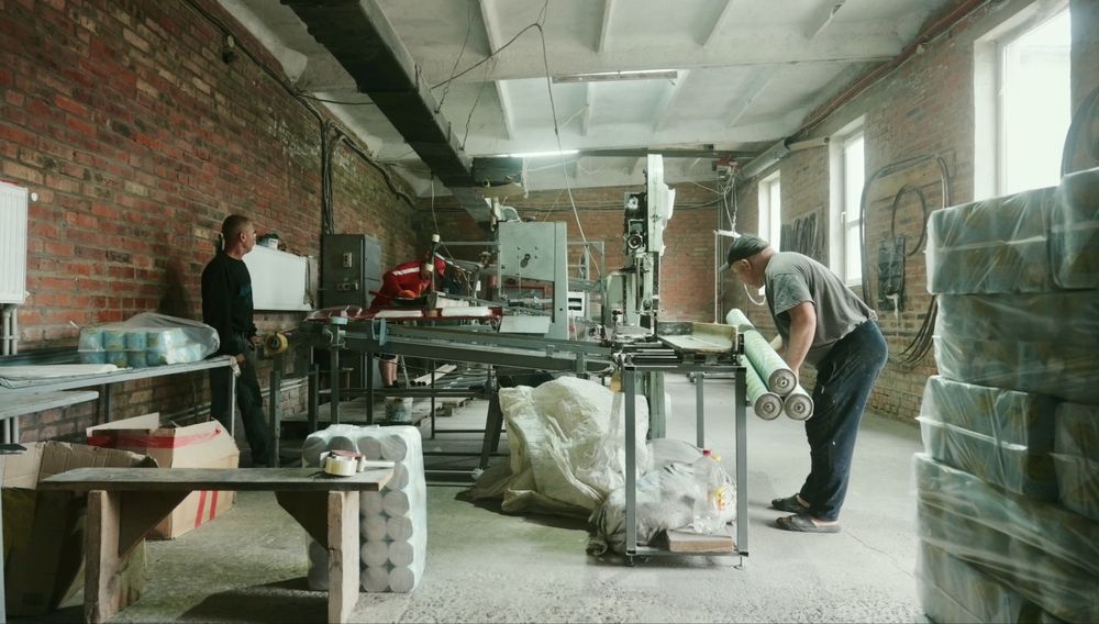 Бізнес / Фабрика з виробництва пеперу/ Ковель/ нерухомість