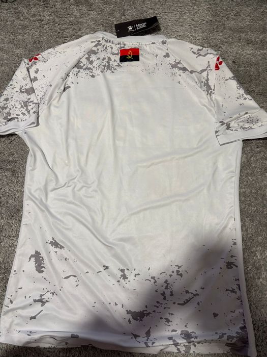 Camisola 1 de agosto Angola