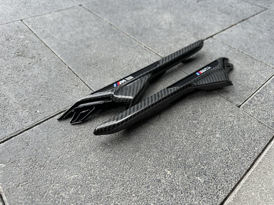 жабри BMW M5 F90 карбон накладки в передні крила для бмв М5 Carbon