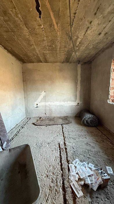 Продаж будинку в мальовничому місці — с. Коростувата