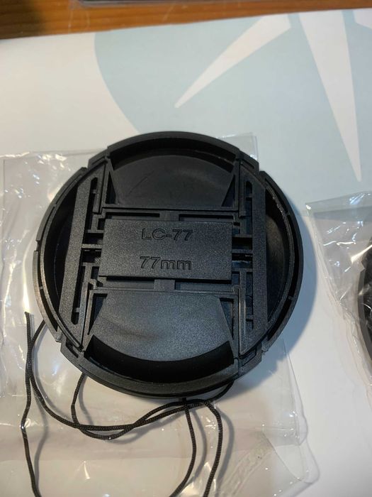 Vendo duas tampas de objetiva 77mm Nikon (conjunto das duas)