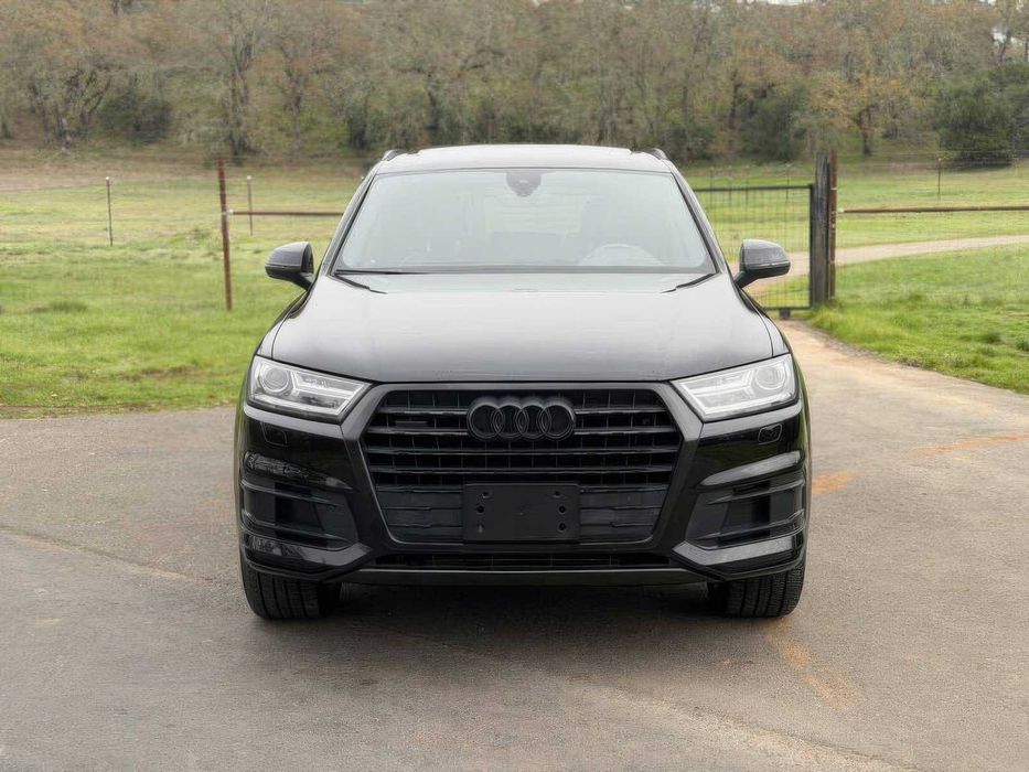 Audi Q7      2019