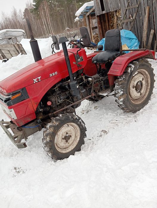 Трактор сінтай 220