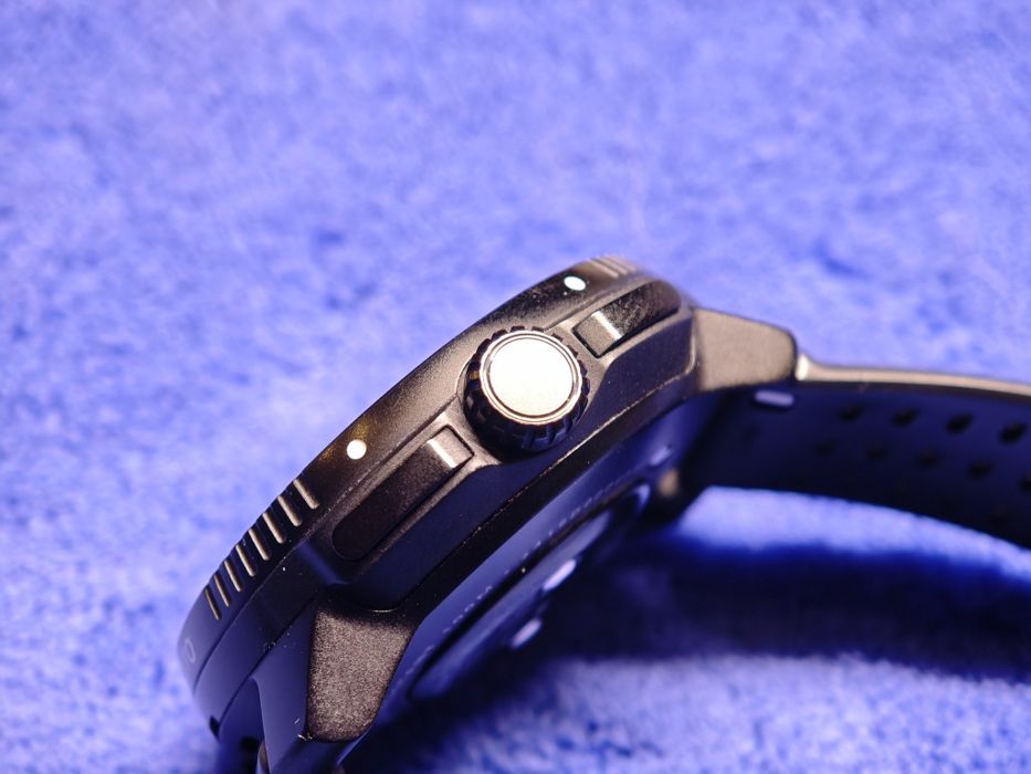 Suunto Race All Black