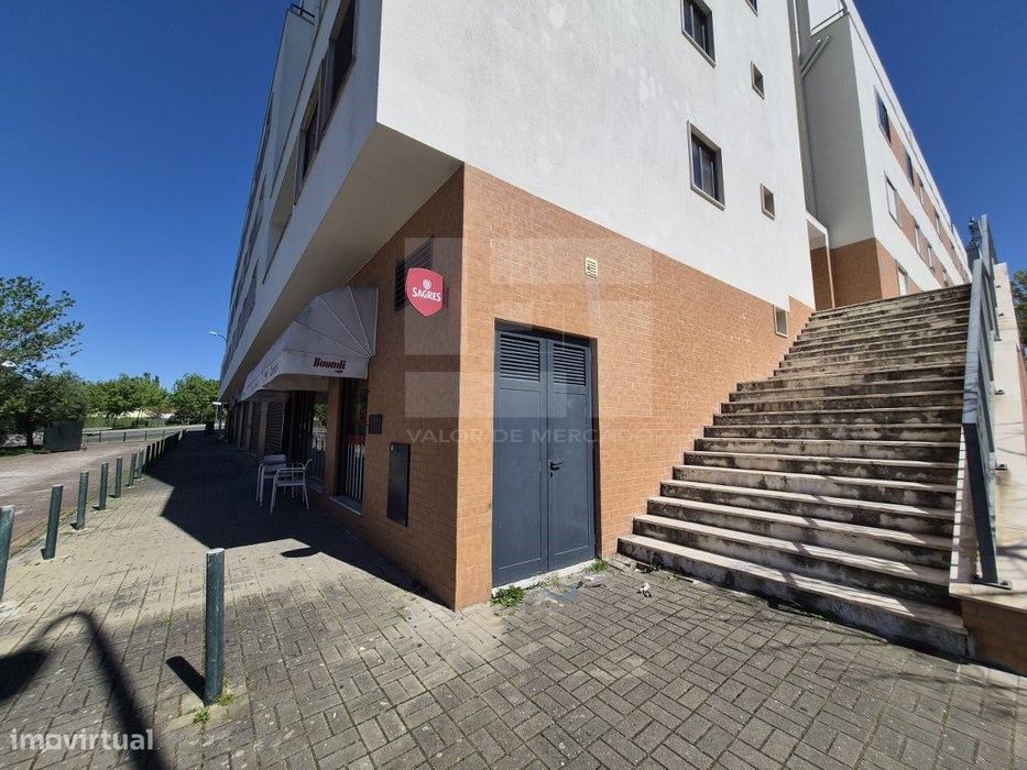 Apartamento T2 - Ameixoeira