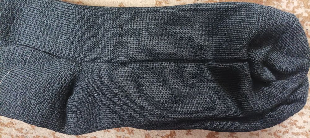 4 pary skarpety zimowe ciepłe grube czarne nowe rozmiar 27-28