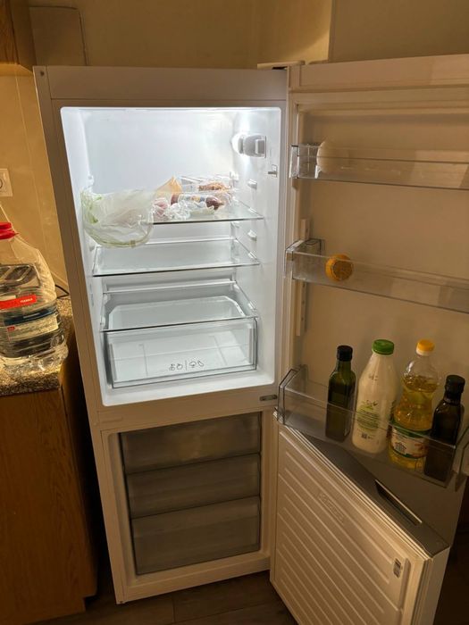 Холодильник Sharp