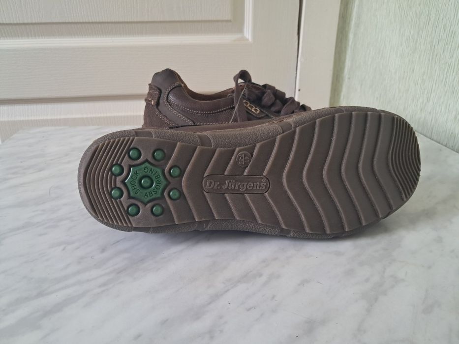Новые ботинки немецкого бренда Dr. Jügens