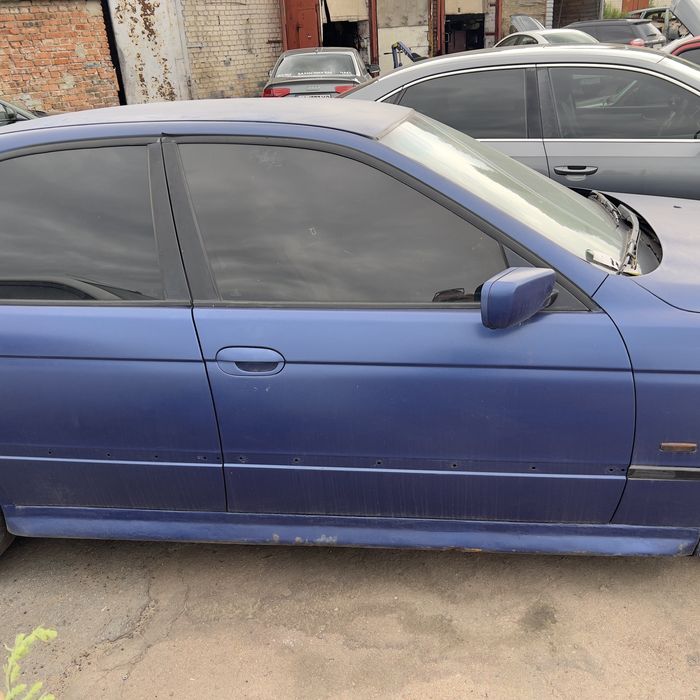 Продам е39 всі деталі за телефоном