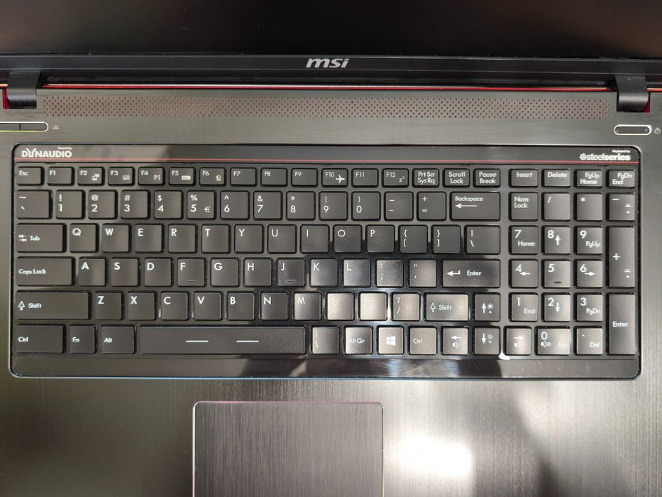 Laptop MSI GE70 2QD Apache i7 4720HQ 16GB GTX950M 1TB HDD 250GB SSD