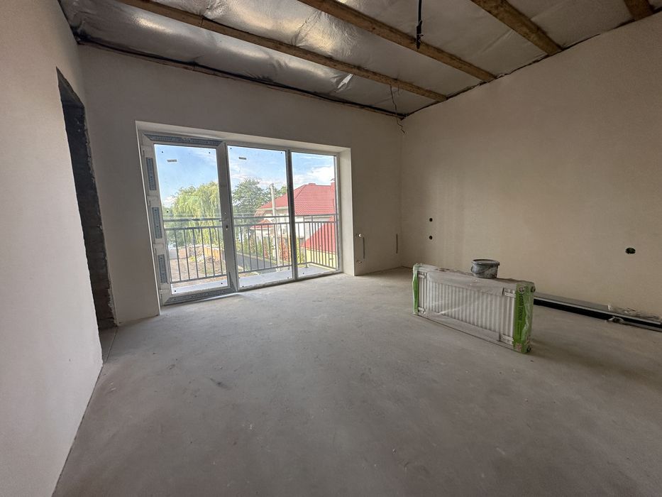 Сучасний Таунхаус в гарному районі 70м2 бруківка