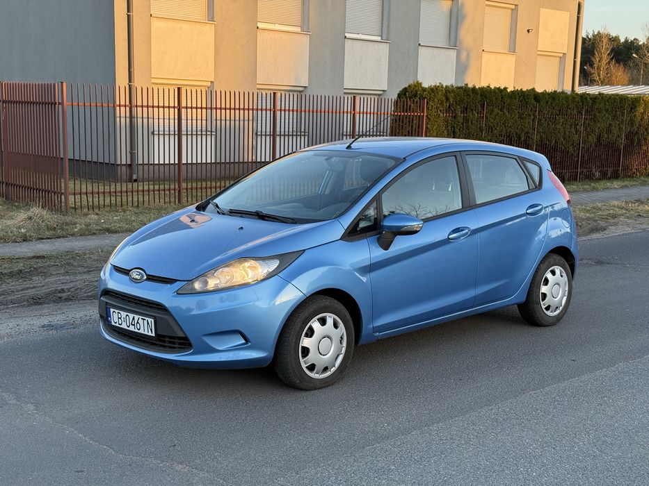 Ford Fiesta 1.25 ben BEZWYPADKOWY Klimatyzacja Isofix