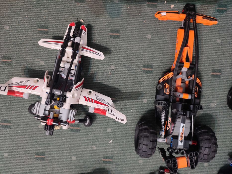 Lote com 7 Carros da Lego