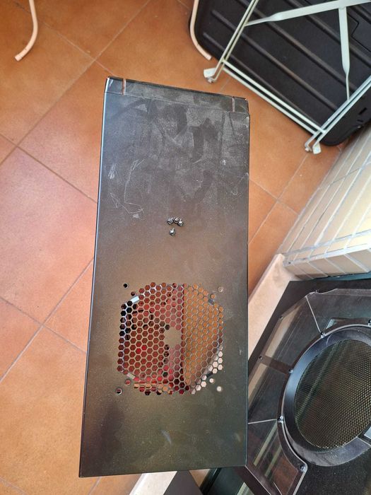 Caixa Pc Antiga Usada MAS FUNCIONAL!510935001633935364