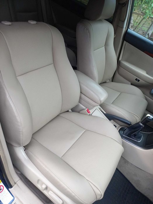 Ремонт сидіння авто перетяжка салона авто