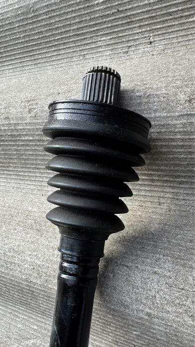 Полуось оригинал vw golf gti 7,5, golf R на dsg DQ381, 5Q0.407.271.CQ