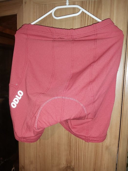 Nowe spodenki na rower r. XL