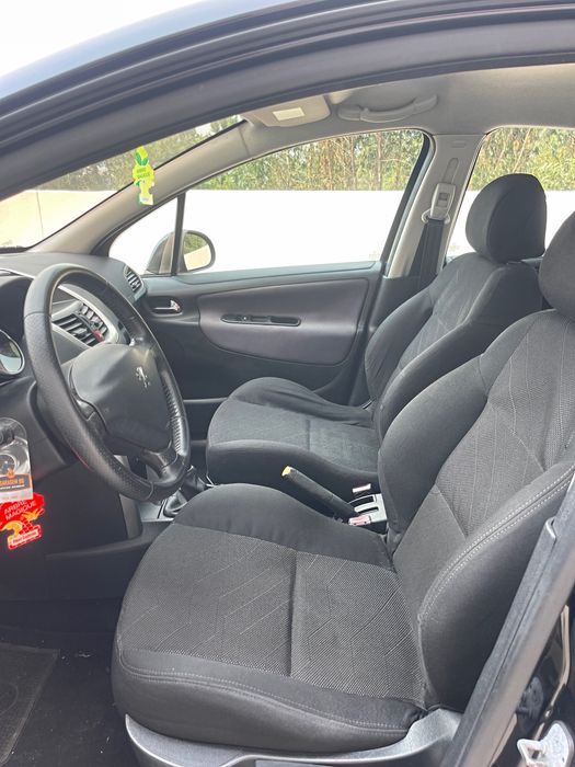 Peugeot 207 — fotografia 7
