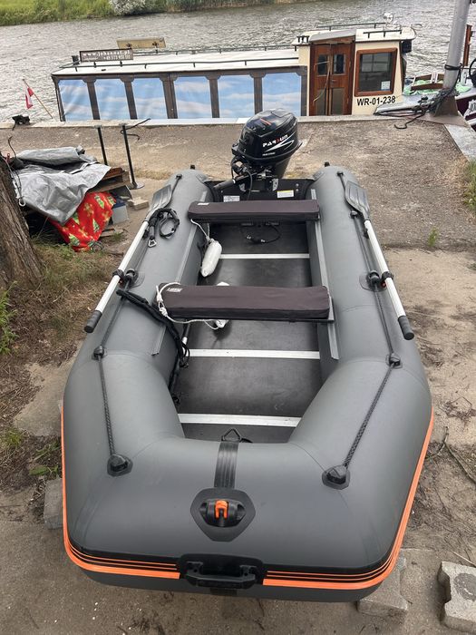 Ponton z silnikem kolibri  KM360D