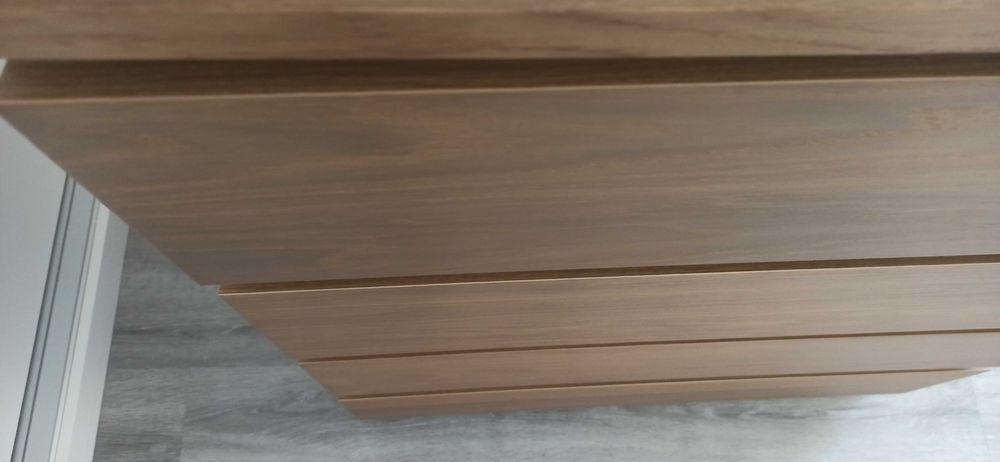 Comoda Ikea com 4 gavatões