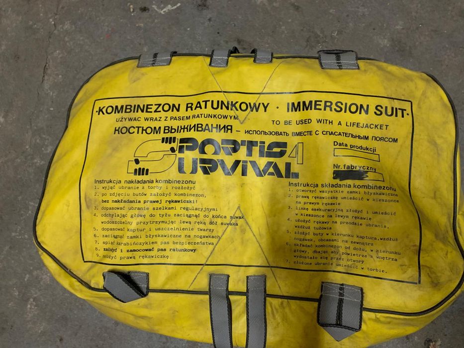 kombinezon ratunkowy morski