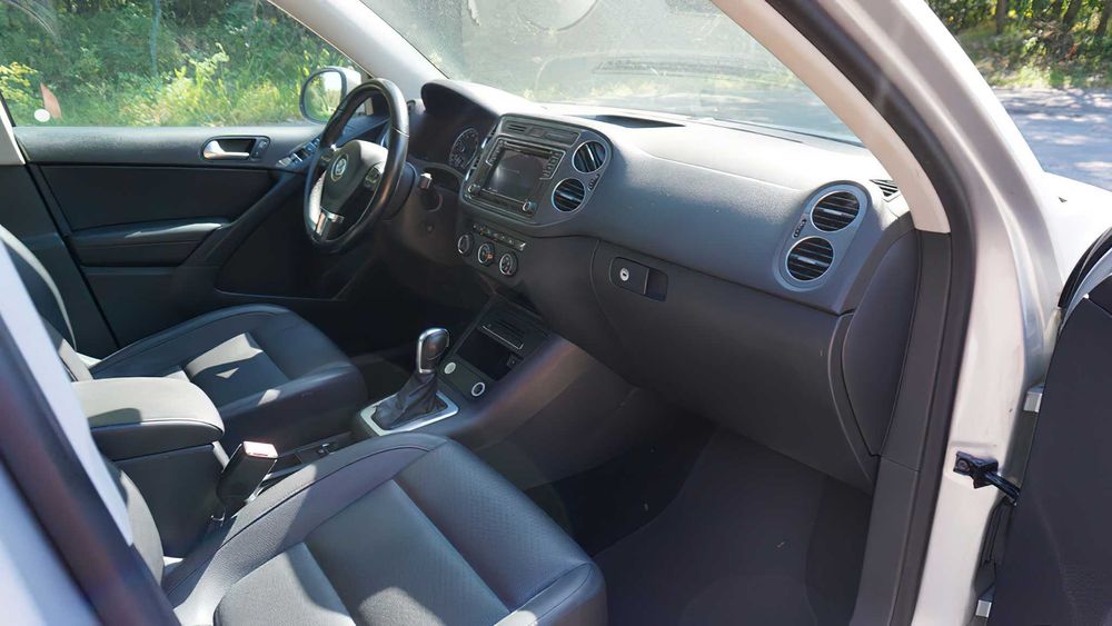 Volkswagen Tiguan R-Line      2016