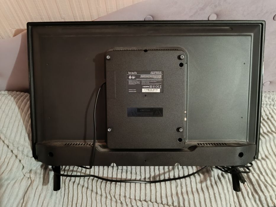 Плазма Bravis Android TV