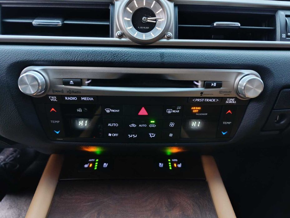 Lexus GS 350 2014 року 3.5 л. /бензин