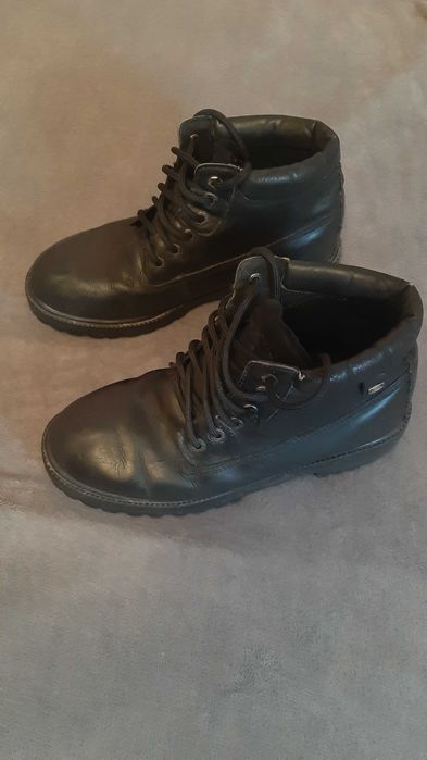 Skechers ботинки в хорошем состоянии