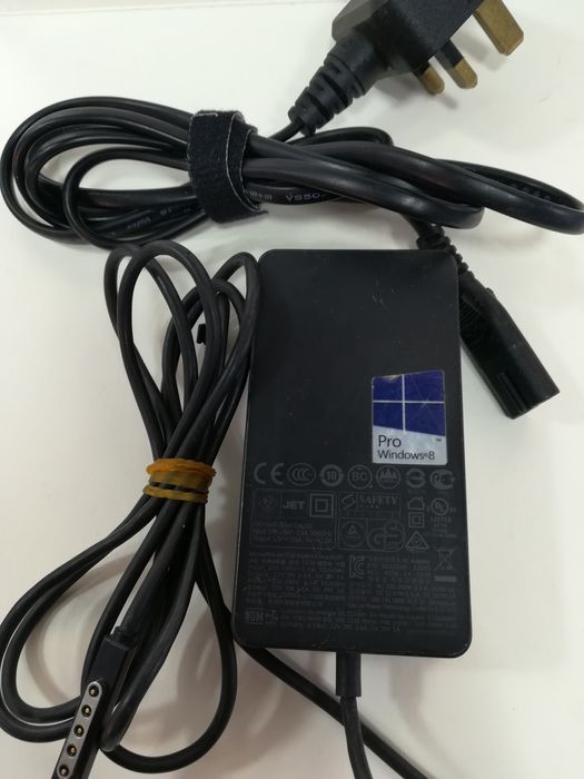 Блок живлення для планшетів Microsoft "model 1536"