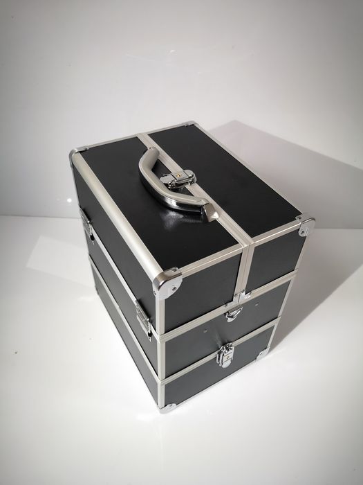 Kufer kosmetyczny duży nowy