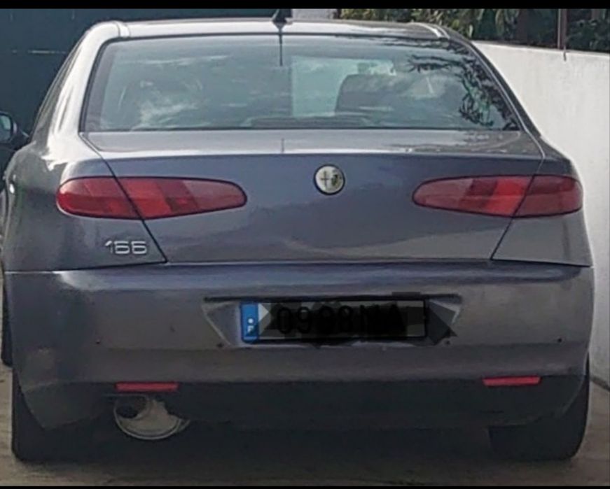 Alfa Romeo 166 jtd  Momo
