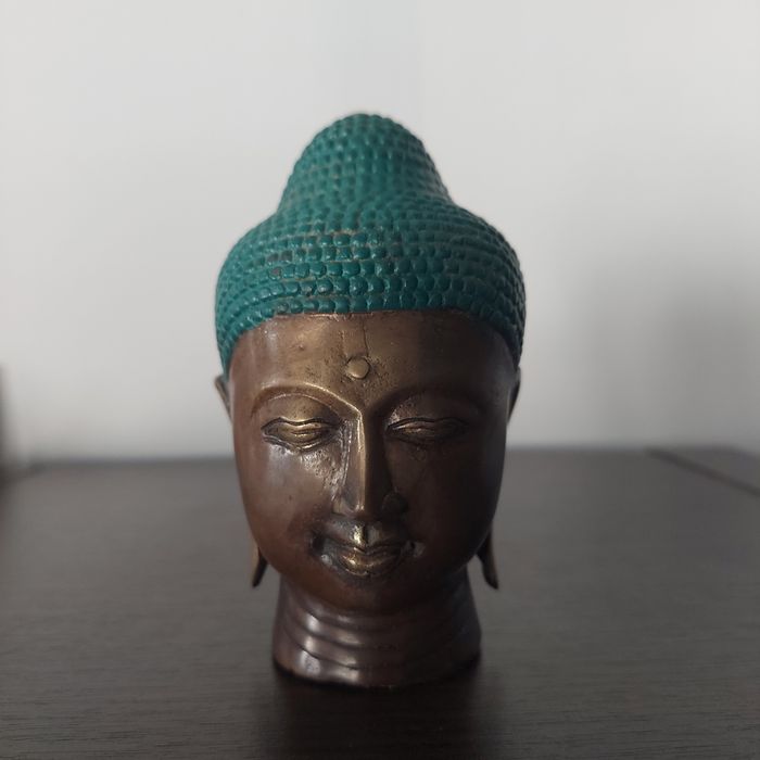 Budda Mosiężna Głowa