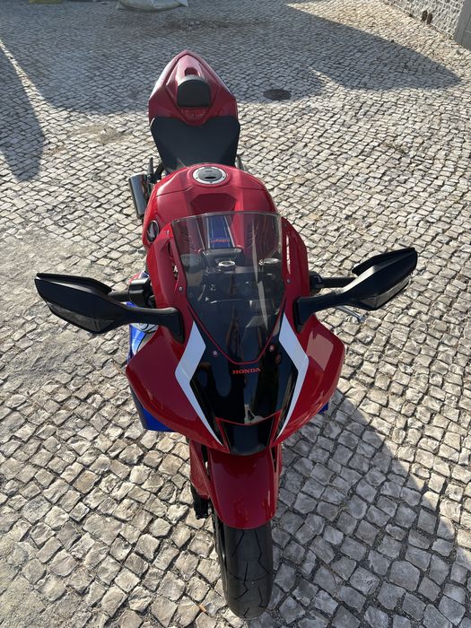 Honda CBR 1000 RR- R Fireblade