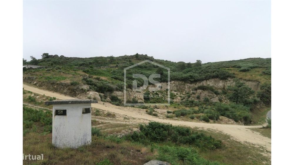 Land for Sale in Soalhães, Marco de Canaveses
