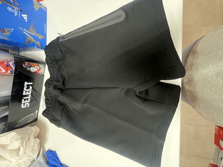 Шорти Nike Sportswear Tech Fleece IM0693-010 Оригінал Чоловічі Чорні Nike Tech Shorts
