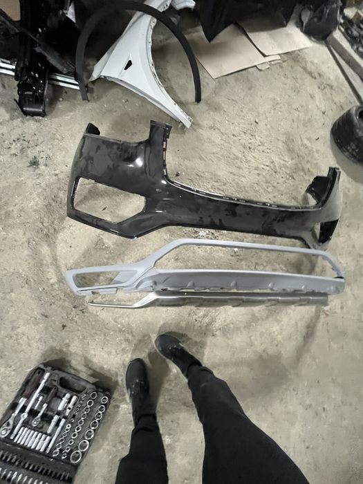 Передній бампер і губа нижня Volvo XC90