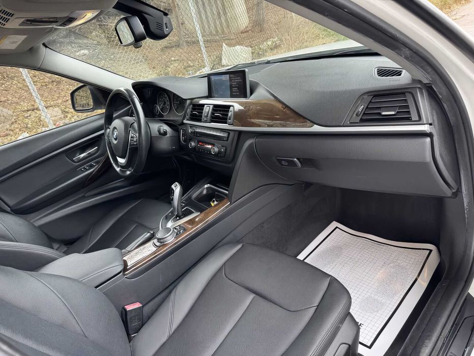 BMW 3 Series 328i xDrive      2015