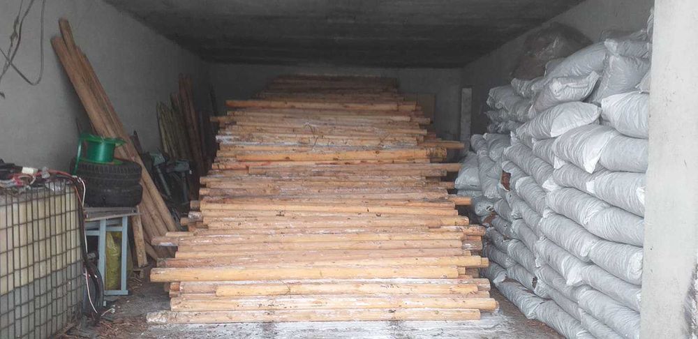 wałki drewniane 8-8,5 cm iglaste 260 cm dlugie