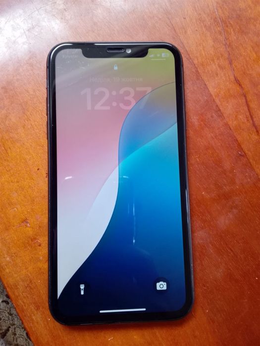 Iphone 11 )128 GB+ безпровідний павербанк
